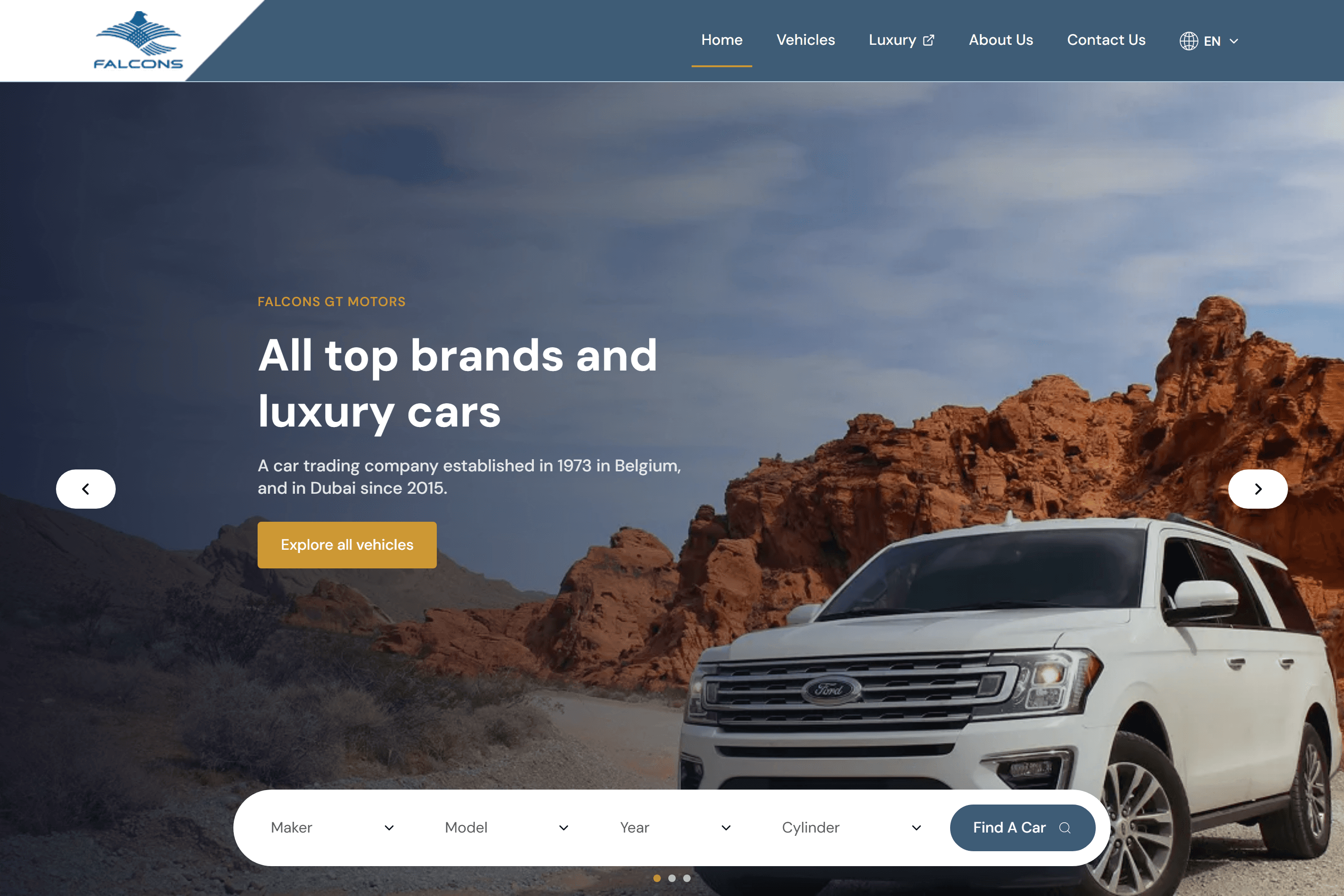 Capture of the Falcons GT Motors home page with the first hero slide, the navigation and the search by maker, model, year and cylinders, shown with sample data.
